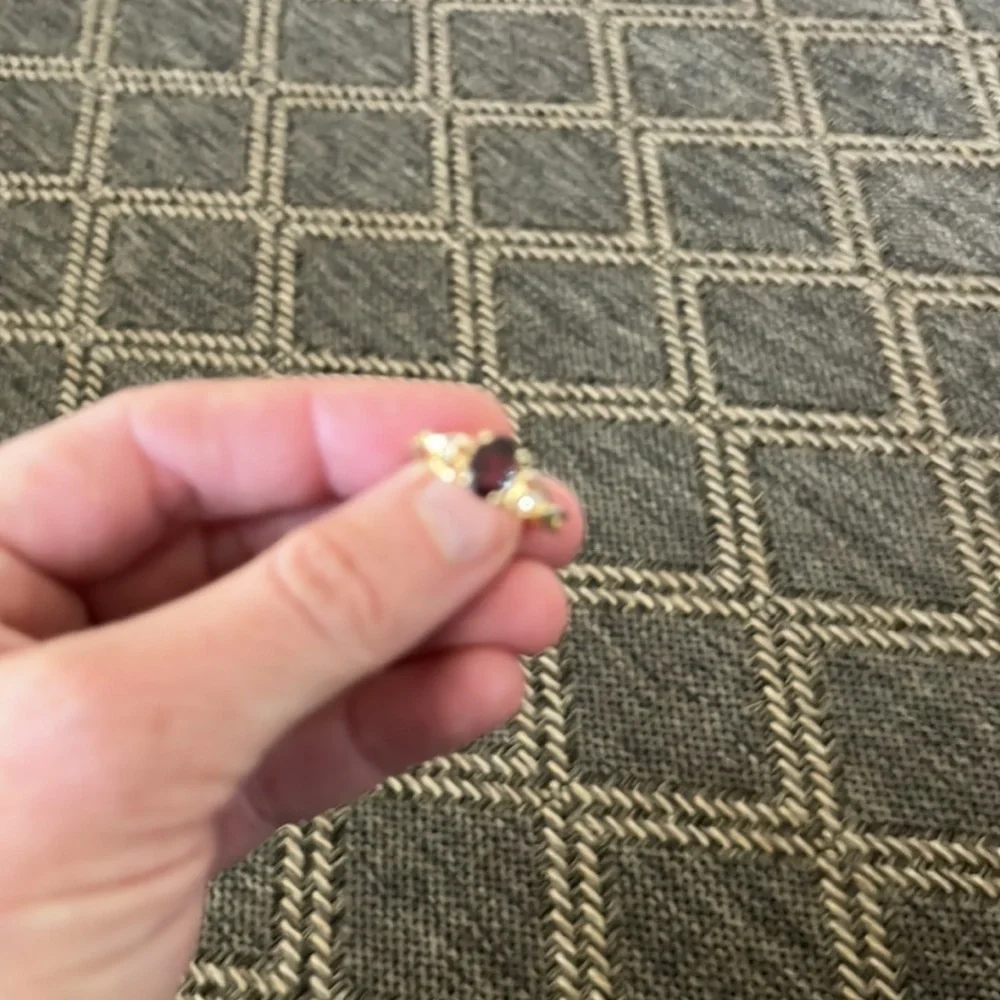 HGE ruby ring size 9 - Picture 4 of 5